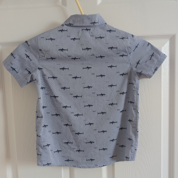 3 For 25$Shirts Set Checkered (Oshkosh Sz 6/6A ) Shark Print ( Andy & Evan Sz6) - Picture 8 of 10
